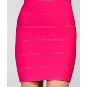 BCBGMAXAZRIA Simone bandage pencil skirt size small